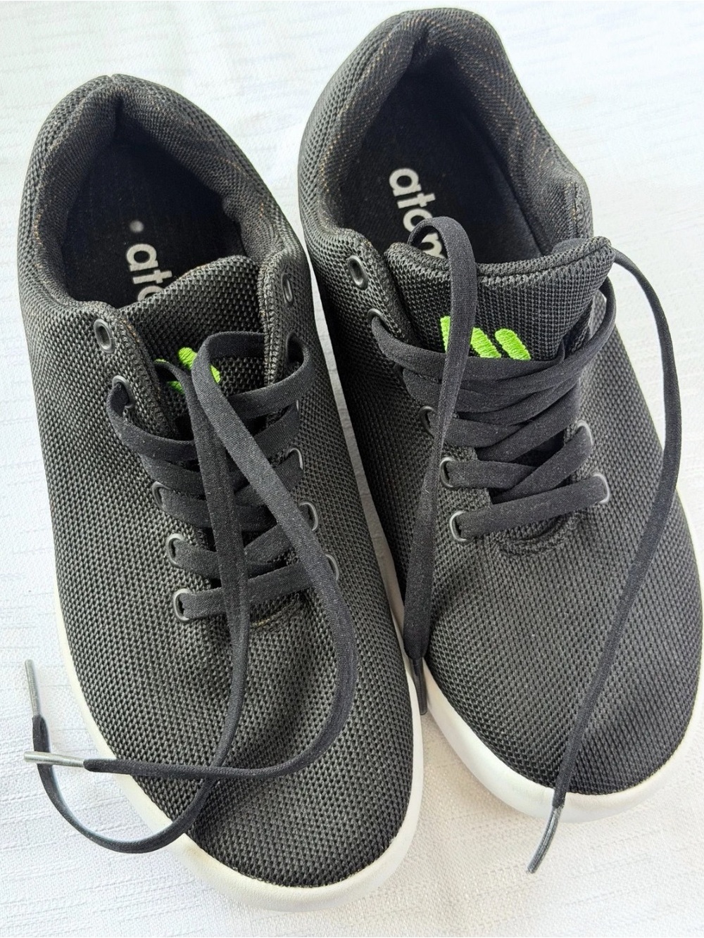 Atoms Model Sneakers Black Knit Lace-Up Shoes woman’s size 6